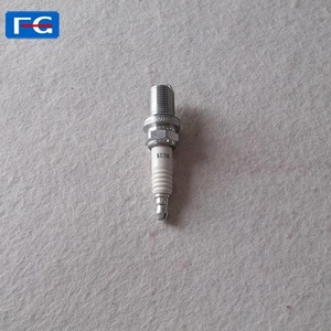 Bujía de motor de alta calidad al por mayor, bujía de motocicleta para motocicleta, bujía de motocicleta para motocicleta de 2017 - Product Image 3