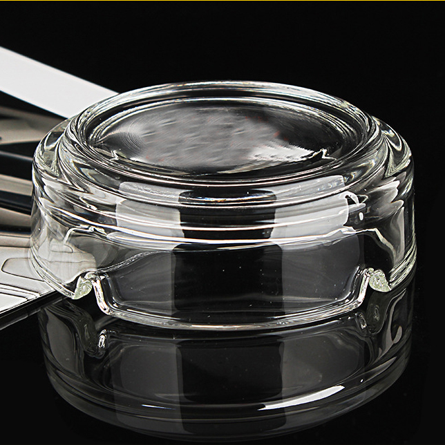 High Transparent Square Shaped Glass Ashtray With Pattern