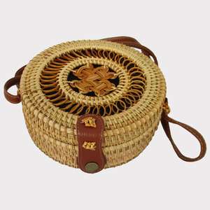 Sac fourre-tout d'été rétro en rotin tressé pour femme, forme coquillage naturel, idéal pour la plage et l'usage quotidien au printemps – Vente en gros - Product Image 1