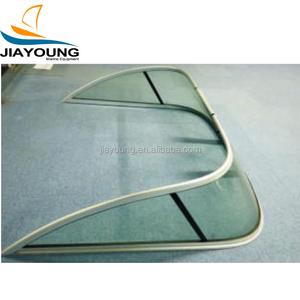 <span class=keywords><strong>Pare</strong></span>-<span class=keywords><strong>Brise</strong></span> <span class=keywords><strong>de</strong></span> <span class=keywords><strong>bateau</strong></span> À Vendre - Product Image 1