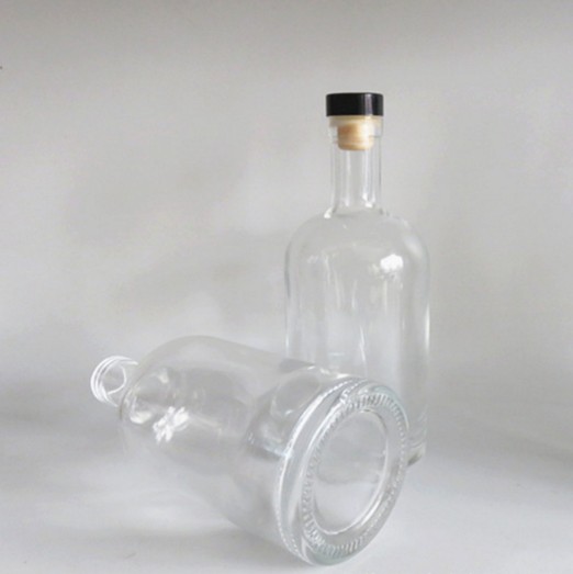 Liquor flint whiskey/Vodka glass bottles for sale glass whiskey bottles with lid Vodka glass bottles