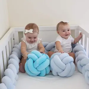 床上婴儿枕头，圆形棉质枕头