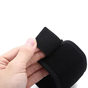 2023 Hot Selling OEM /ODM Adjustable Durable Neoprene Wrist Guard Band Support Brace With Magic Tape
