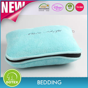 Poliester 100% paño grueso y suave de coral viajes el uso de viaje <span class=keywords><strong>2</strong></span> en 1 manta almohada - Product Image 1