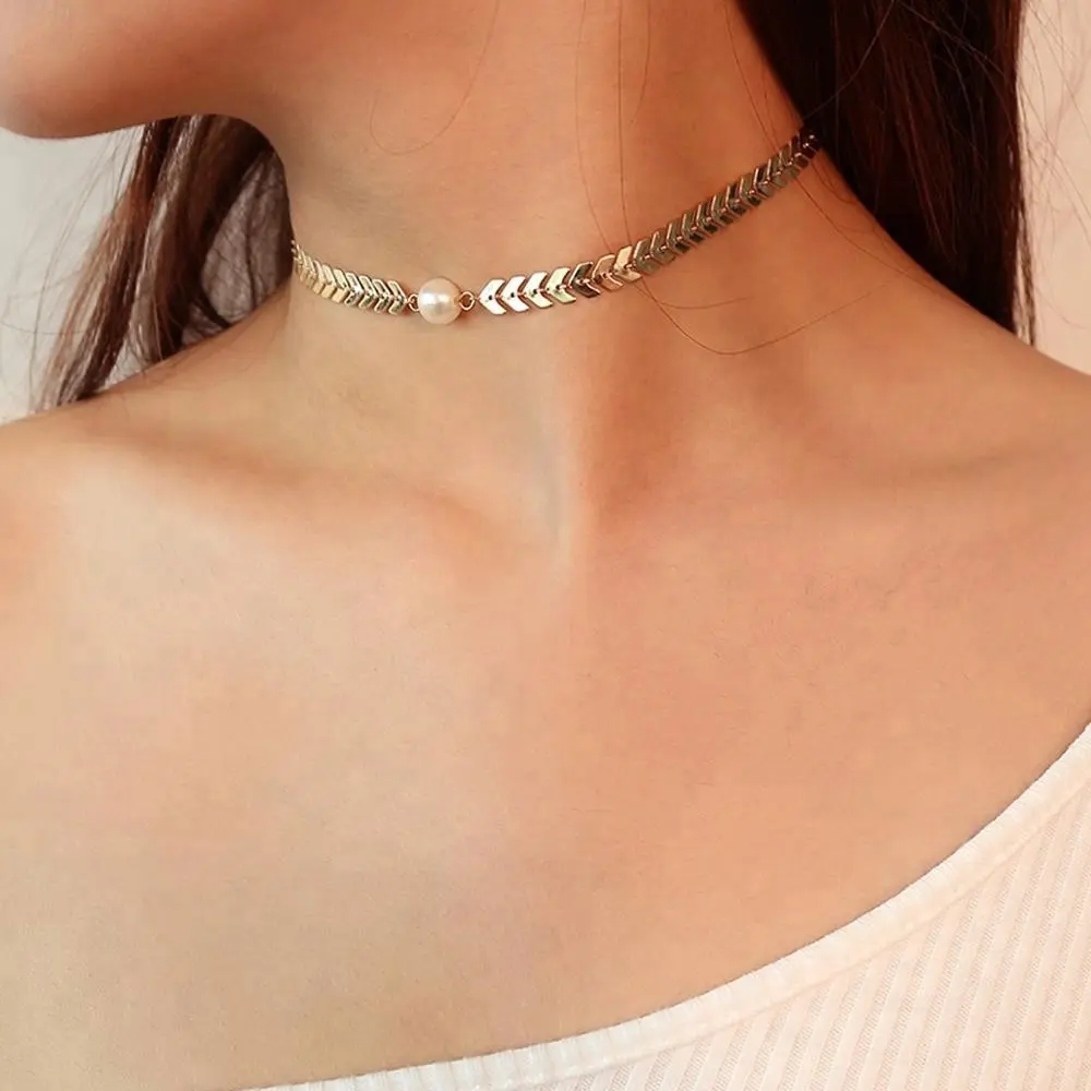 ใบห่วงโซ่เลื่อมไข่มุก Choker สร้อยคอแฟชั่นเครื่องประดับ Bohemian สำหรับผู้หญิงคอสร้อยคอเครื่องประดับ