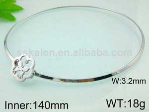 venta al por mayor en alibba web con diseño de mariposa en la flor collar de flores - Product Image 1