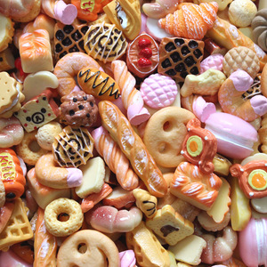 New Arrival Mix Styles Resin Food Cookie Cupcake Jewelry Resin Flat Back Cabochons