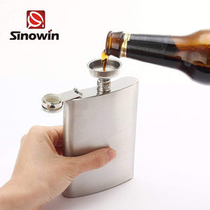100 Uds logotipo personalizado diferente capacidad masculino <span class=keywords><strong>Alcohol</strong></span> whisky vino botella bolsillo negro portátil Acero inoxidable Petaca - Product Image 6