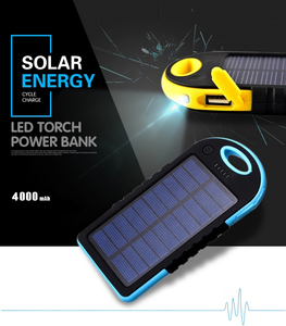 Phổ Slim Key Chain Logo <span class=keywords><strong>4000MAh</strong></span> Không Thấm Nước Mobile Charger Năng Lượng Mặt Trời Ngân Hàng Điện Cầm Tay Với <span class=keywords><strong>LED</strong></span> <span class=keywords><strong>Torch</strong></span> - Product Image 2