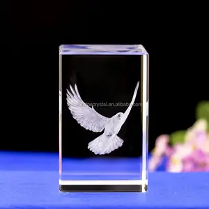 Großhandel Souvenir Crystal Peace Birds Tiere K9 Laser Crystal Glass Cube für Geschenke