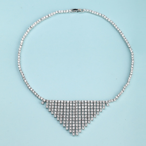LUOTEEMI-Collar de cristal con Circonia cúbica para mujer, <span class=keywords><strong>Gargantilla</strong></span> con diamantes de imitación, estilo triangular, para boda y fiesta - Product Image 5