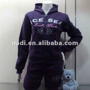 Venta al por mayor de poliéster bordado ladies'tracksuit - Product Image 1