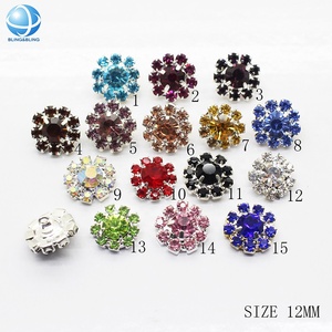 Bottoni di fiori di cristallo di moda personalizzati in fabbrica molti colori con retro piatto cuciti su bottoni di strass - Product Image 6