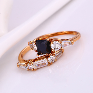 11587 Xuping 18K color oro pareja de anillos de los enamorados con diamantes disponibles en varios colores para hombre y mujer - Product Image 1