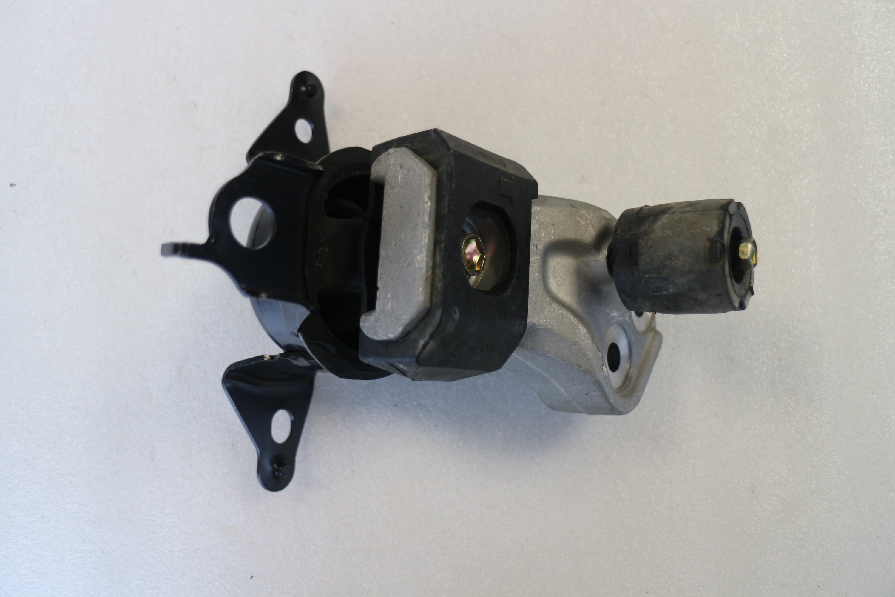 OEM Right Engine Mounting for Toyota Vios Platz NCP65