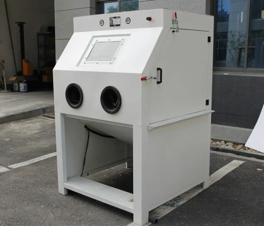 Пескоструйная машина для влажной абразивной обработки без загрязнения