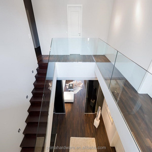 <span class=keywords><strong>Balustrade</strong></span> <span class=keywords><strong>en</strong></span> verre trempé avec rail <span class=keywords><strong>en</strong></span> aluminium <span class=keywords><strong>en</strong></span> forme <span class=keywords><strong>de</strong></span> U et éclairage LED - Product Image 2