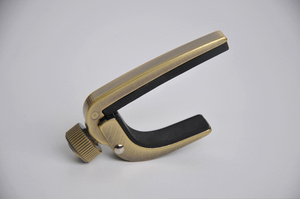 Capo para Guitarra Acústica Eléctrica, Bajo, Violín, Ukelele, <span class=keywords><strong>Capotraste</strong></span>, Abrazadera de Afinación con una Sola Mano - 3 Colores - Product Image 3