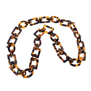 Design de mode collier de chaîne en plastique lucite écaille celluloïd anneaux collier