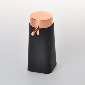 1 bouteille de Mousse ABS de couleur noire, avec peinture en cuir - Product Image 1