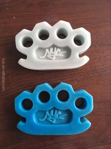 แว็กซ์เล่นสเก็ตที่มีคุณภาพสูงสุดแบบสไลด์และบดให้ดีขึ้น,ขี้ผึ้งสเก็ตแบรนด์ของคุณเองขายส่งแว็กซ์สเก็ตตัวอย่างฟรี - Product Image 3