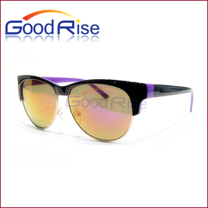 Viandanti occhiali Da Sole personalizzati - Product Image 1