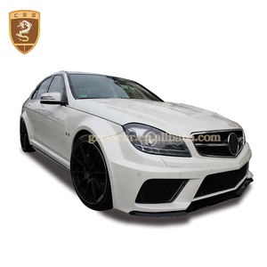Kit carrosserie style Black Series en fibre de verre pour <span class=keywords><strong>Mercedes</strong></span> Benz <span class=keywords><strong>Classe</strong></span> <span class=keywords><strong>C</strong></span> W204 C63 4 portes 2012-2014 : pare-chocs avant, jupes latérales, aileron arrière - Product Image 3