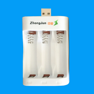 Высокое качество 3 отдельных <span class=keywords><strong>NiCd</strong></span> <span class=keywords><strong>NiMH</strong></span> батареи usb зарядное устройство для общего AA или AAA батареи производитель - Product Image 2
