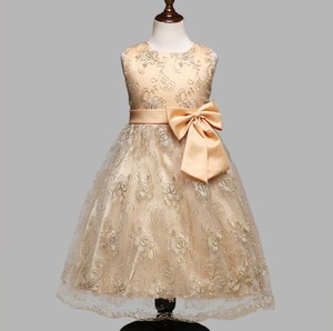 Champagne vintage vestido <span class=keywords><strong>de</strong></span> niña <span class=keywords><strong>de</strong></span> flores <span class=keywords><strong>de</strong></span> <span class=keywords><strong>seda</strong></span> arco <span class=keywords><strong>tul</strong></span> vestido <span class=keywords><strong>de</strong></span> novia vestido nupcial - Product Image 1