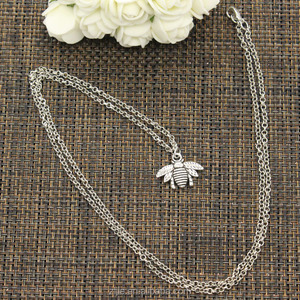 Collar de la abeja de la miel, <span class=keywords><strong>reina</strong></span> abeja <span class=keywords><strong>abejorro</strong></span> charm joyería, collar de la aleación de plata antigua - Product Image 3