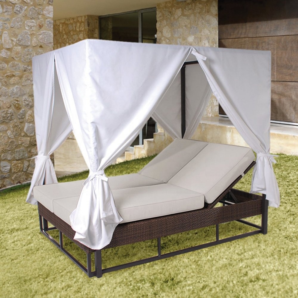Queen Size Canopy Bed outdoor wicker comfortable day bed with curtain