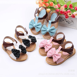 I più nuovi <span class=keywords><strong>sandali</strong></span> per bambini con fiori adorabili di design taglia 2 <span class=keywords><strong>sandali</strong></span> per bambini da ragazza - Product Image 4