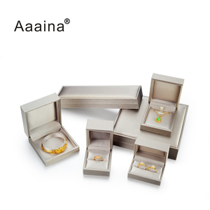 Hộp Nhẫn Sang Trọng Cho Đồ Trang Sức Bao Bì Nhung Bên Trong Vòng Đeo Tay Bao Bì Hộp Lớn - Product Image 2