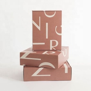 <span class=keywords><strong>Precio</strong></span> bajo reciclable de ropa de lujo <span class=keywords><strong>caja</strong></span> de correo logotipo personalizado impreso marrón de cartón <span class=keywords><strong>caja</strong></span> de cartón corrugado <span class=keywords><strong>caja</strong></span> de cartón de la <span class=keywords><strong>caja</strong></span> de envío - Product Image 1