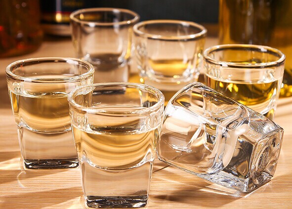 Haonai square shape 15ml mini shot glass liquor glass wholesales glass