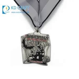 High Quality Custom Metal Zinc Alloy Die Casting Doming 3d Antique Silver Finish Catholic Pendant Medal