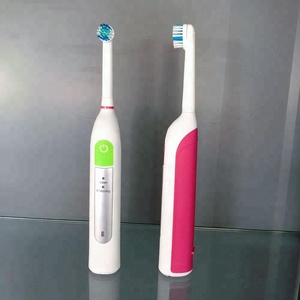 <span class=keywords><strong>Cepillo</strong></span> <span class=keywords><strong>de</strong></span> <span class=keywords><strong>Dientes</strong></span> Oscilante Recargable con Cargador USB Inductivo - Product Image 4