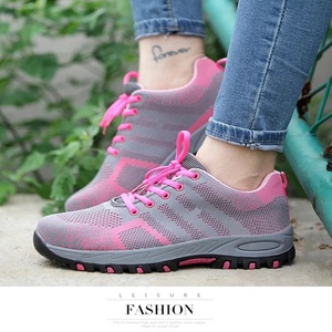 Chaussures <span class=keywords><strong>de</strong></span> sécurité <span class=keywords><strong>de</strong></span> travail sportives légères et respirantes pour femmes, avec embout en acier anti-écrasement - Product Image 4