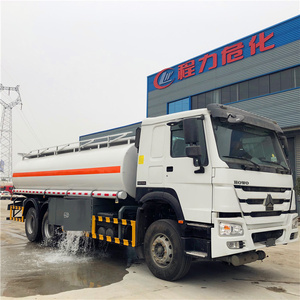 SINOTRUK HOWO 25000 litri 6 scomparti camion consegna carburante olio distributore camion - Product Image 1