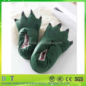 China Nuevo Diseño Del Monstruo de la Pata de La Felpa Zapatillas de Interior - Product Image 1