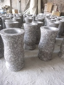 प्राकृतिक ग्रेनाइट कब्रिस्तान फूल <span class=keywords><strong>Vases</strong></span> के लिए कब्र कब्रिस्तान समाधि