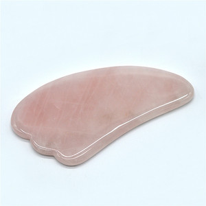 Fisch form Amethyst <span class=keywords><strong>Gua</strong></span> <span class=keywords><strong>Sha</strong></span> Gesichts kratz massage geräte Schönheit Hautpflege Stein <span class=keywords><strong>Gua</strong></span> <span class=keywords><strong>Sha</strong></span> Board zur Gesichts entspannung und Schmerz linderung - Product Image 6