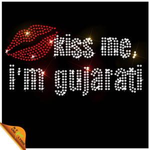 Kiss Me Diseño Labios rojos de la nueva manera caliente del arreglo Adorno - Product Image 1
