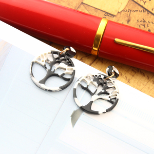 <span class=keywords><strong>Orecchini</strong></span> Personalizzati in Acetato di Cellulosa con <span class=keywords><strong>Albero</strong></span> <span class=keywords><strong>della</strong></span> <span class=keywords><strong>Vita</strong></span> Traforato per Donne - Product Image 5