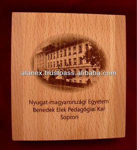 Placa de madera plegable con lámina de metal en relieve - Product Image 3