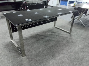 Negro moderno de la oficina ejecutiva mesa de diseño con <span class=keywords><strong>el</strong></span> vidrio superior - Product Image 2