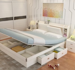 Mobili per Camera da Letto in Stile Antico, Ultimi Design di Letti Matrimoniali - Product Image 6
