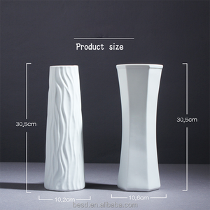 Vente flash : Vases à fleurs en céramique décoratifs de forme ronde blanche au design 3D unique - Product Image 1