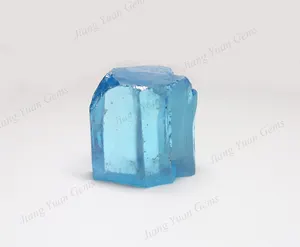 Topaze bleue brute en matériau CZ créé en laboratoire - Product Image 1