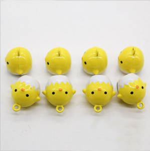 Cloches de jingle de poussin jaune avec décoration peinte de couleur blanche et rose, vente en gros avec boucle, cloche de décoration pour les vacances